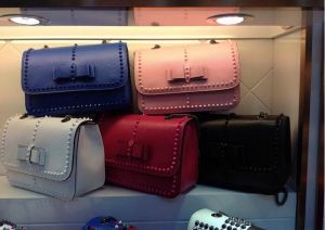 ブランド 通販 店