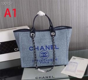 多色可選 2019秋冬の最旬コーデ術 シャネル CHANEL ハンドバッグ  秋冬のシンプルコーデ