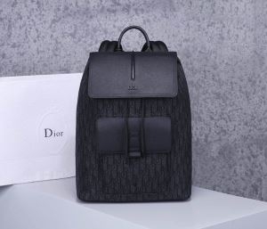 バックパック DIOR 限定 簡単にこなれ感をアップ メンズ ディオール スーパーコピー ブラック モノグラム デイリー 完売必至